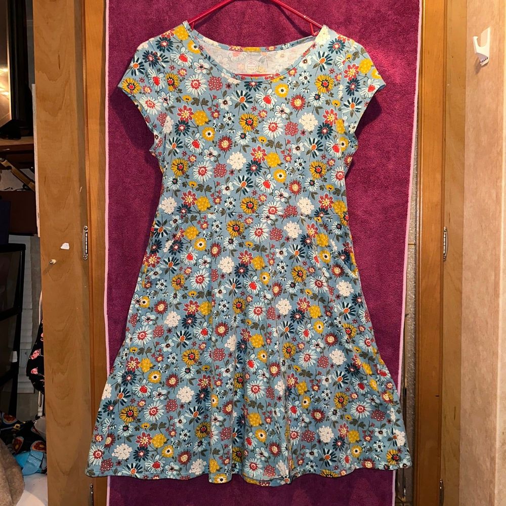 Pretty Floral Dress with Pockets